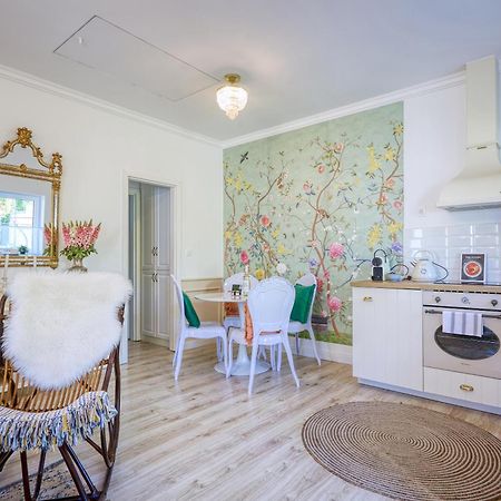 The Doors Boutique Apartments Mosonmagyaróvár Esterno foto