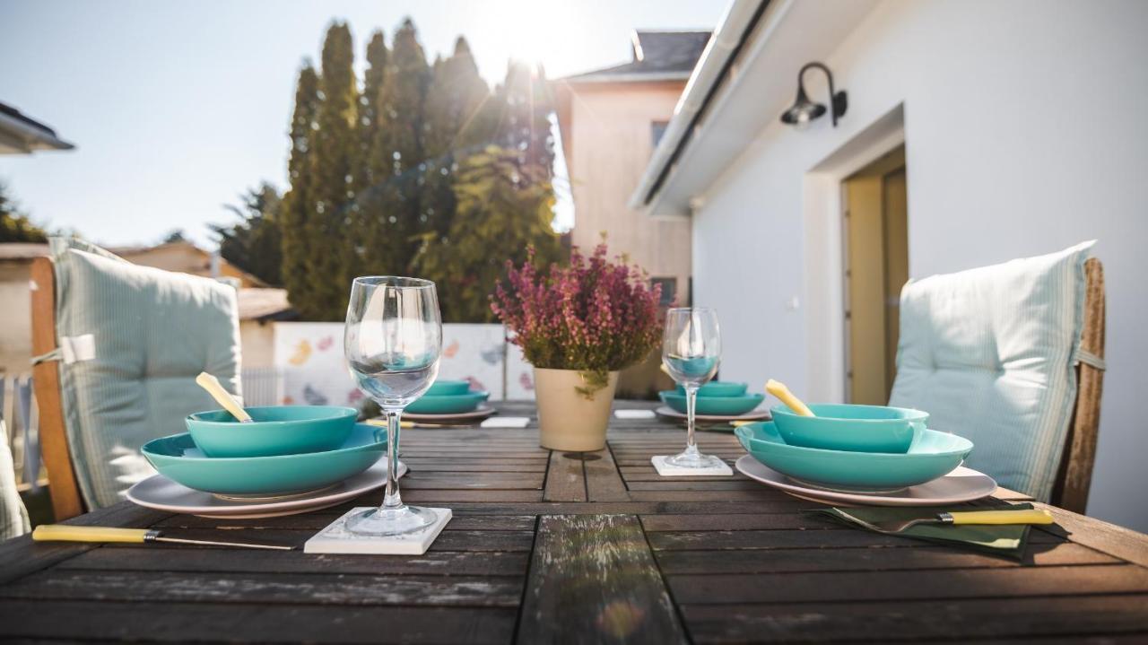 The Doors Boutique Apartments Mosonmagyaróvár Esterno foto