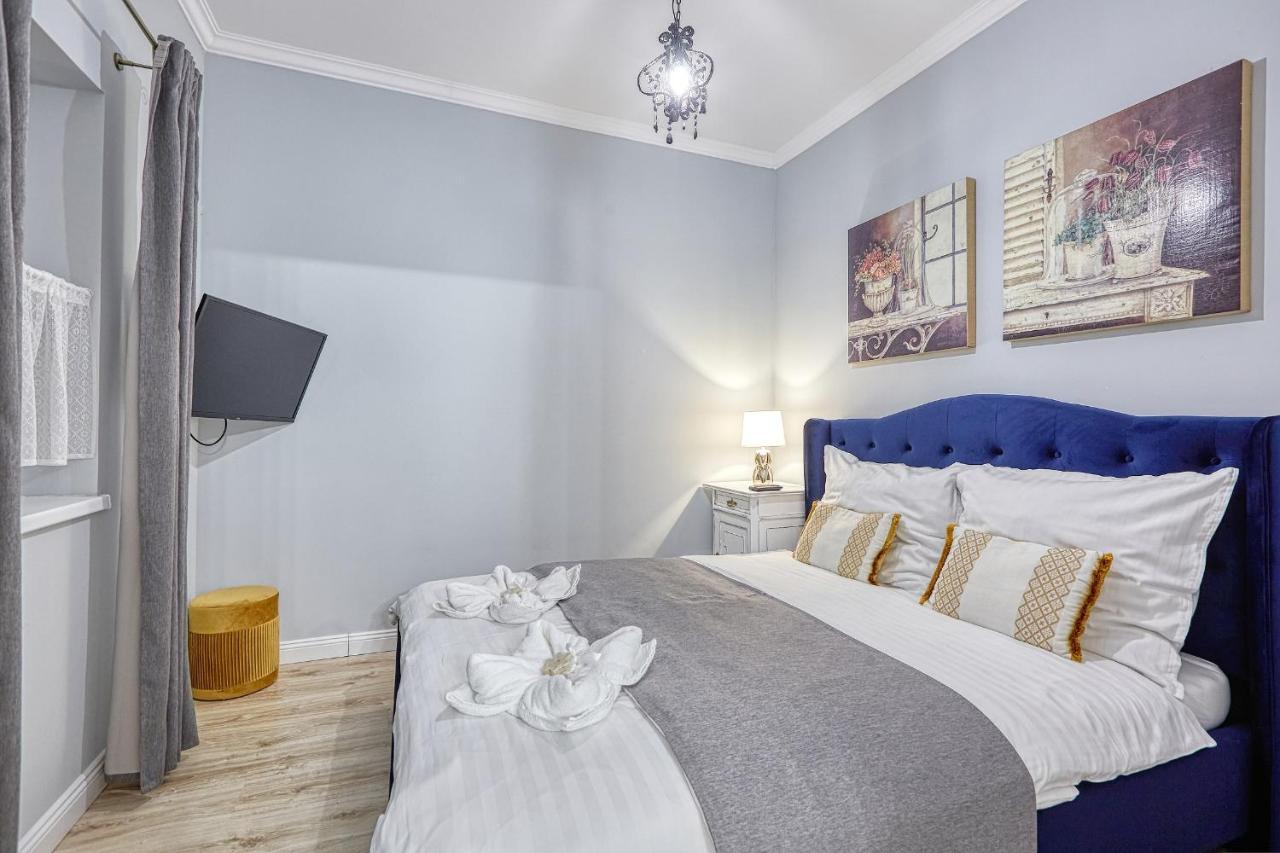 The Doors Boutique Apartments Mosonmagyaróvár Esterno foto
