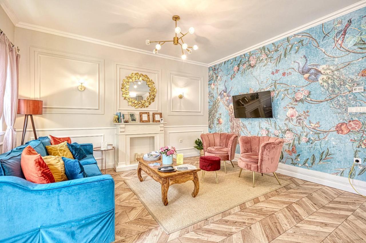 The Doors Boutique Apartments Mosonmagyaróvár Esterno foto